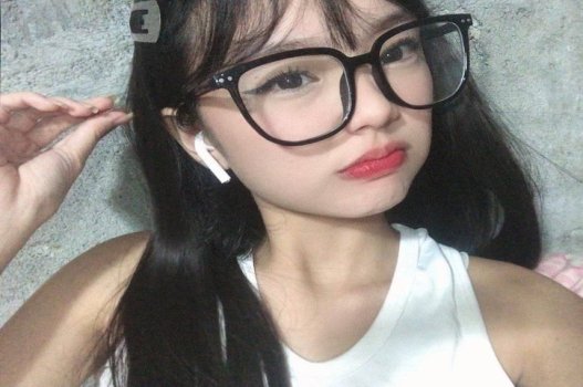 xxx mun Gái xinh mát xa cu bằng vú cực phê